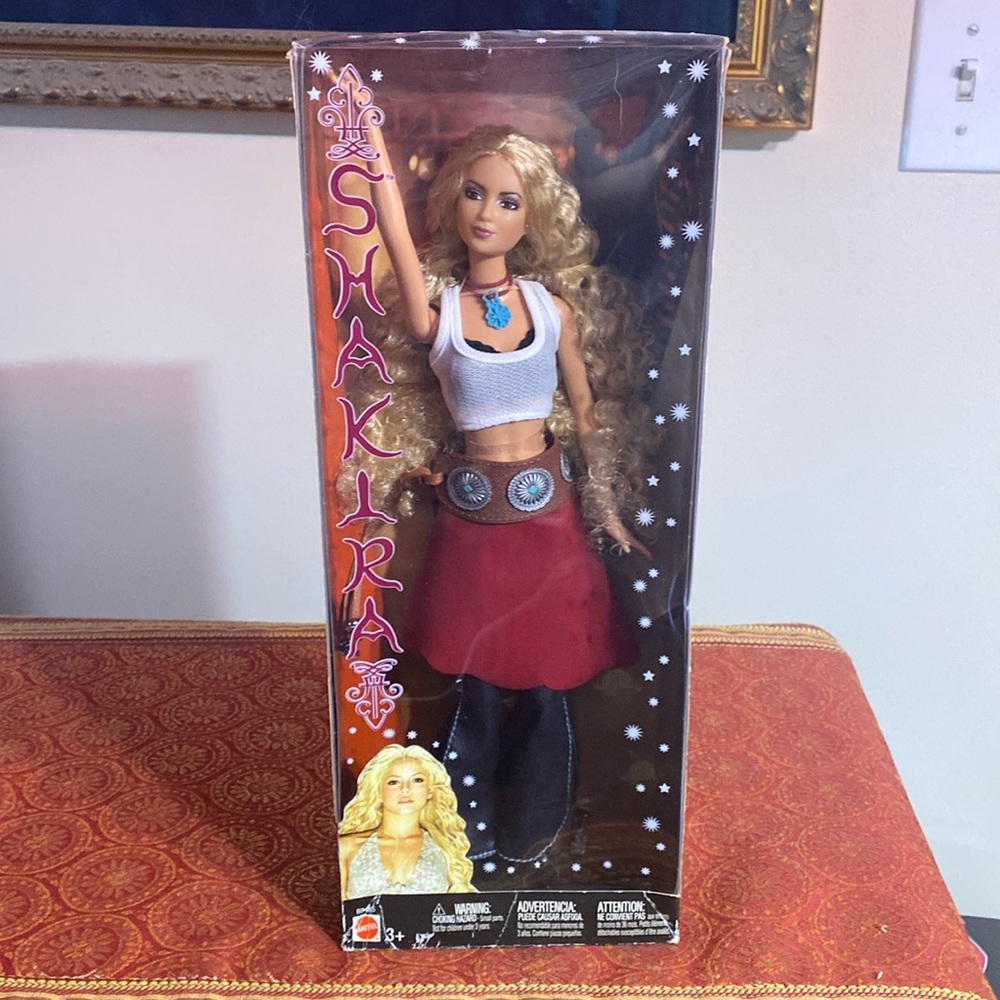 SHAKIRA doll